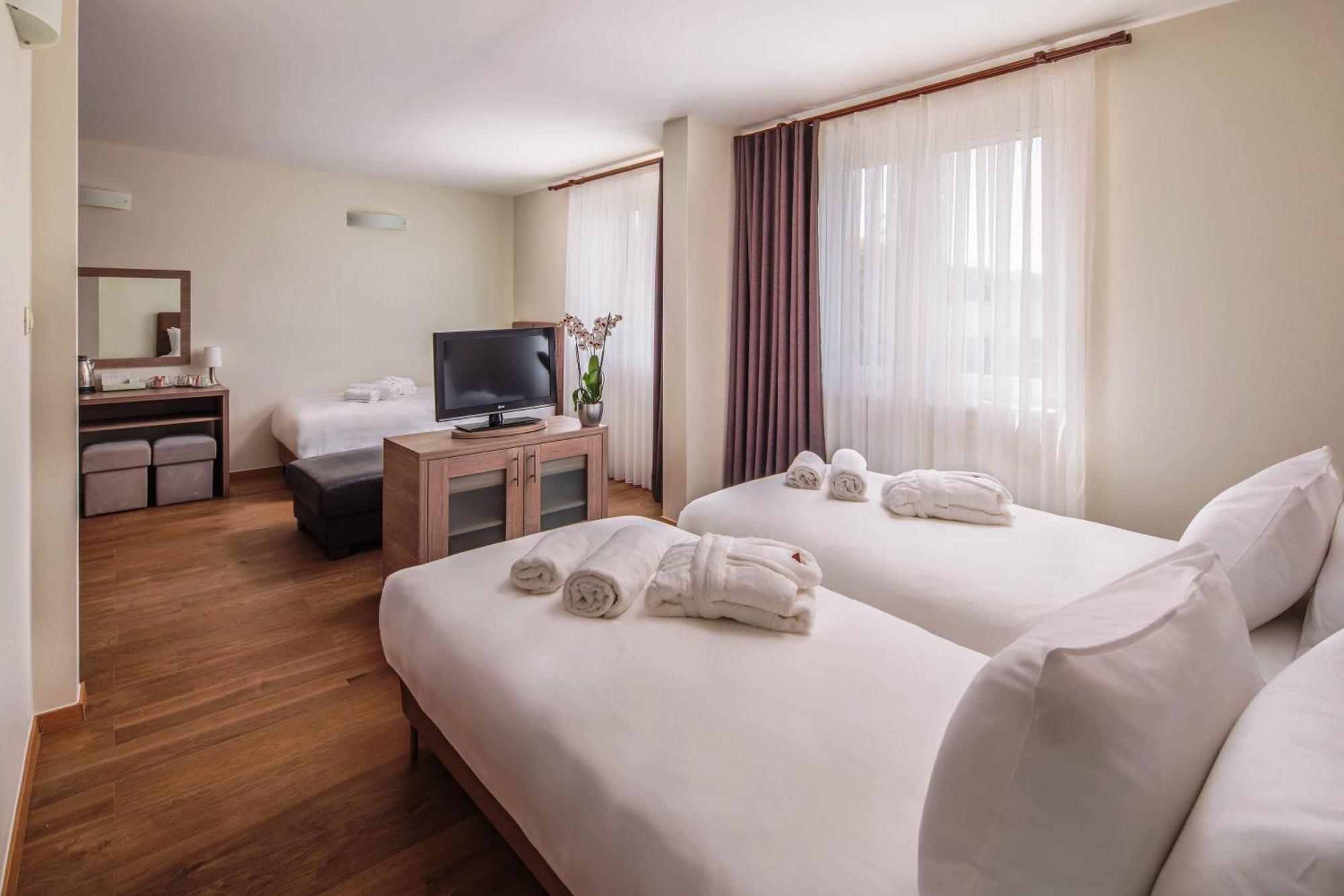 Vitta Hotel Superior Budapest Exteriör bild