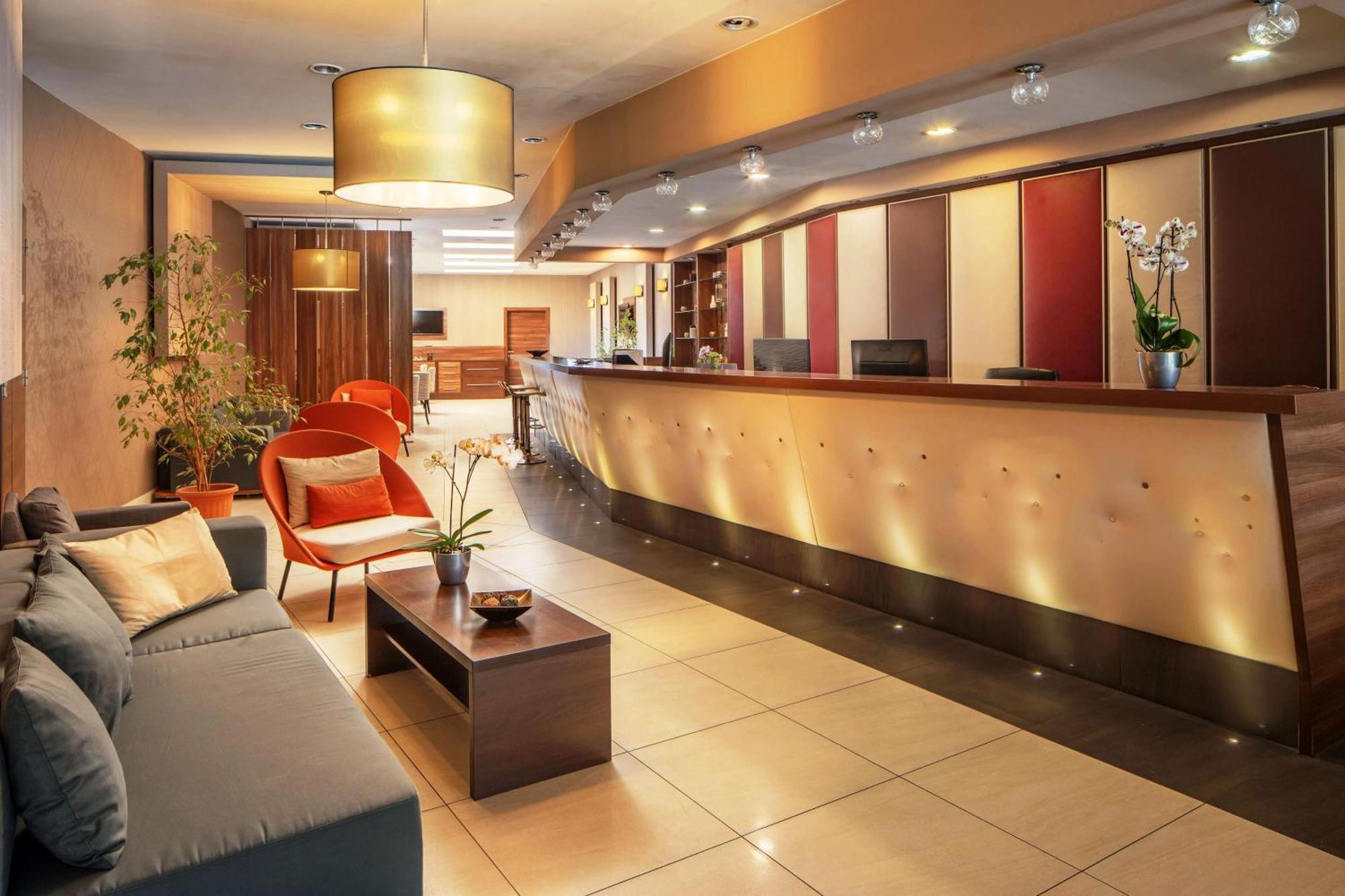 Vitta Hotel Superior Budapest Exteriör bild