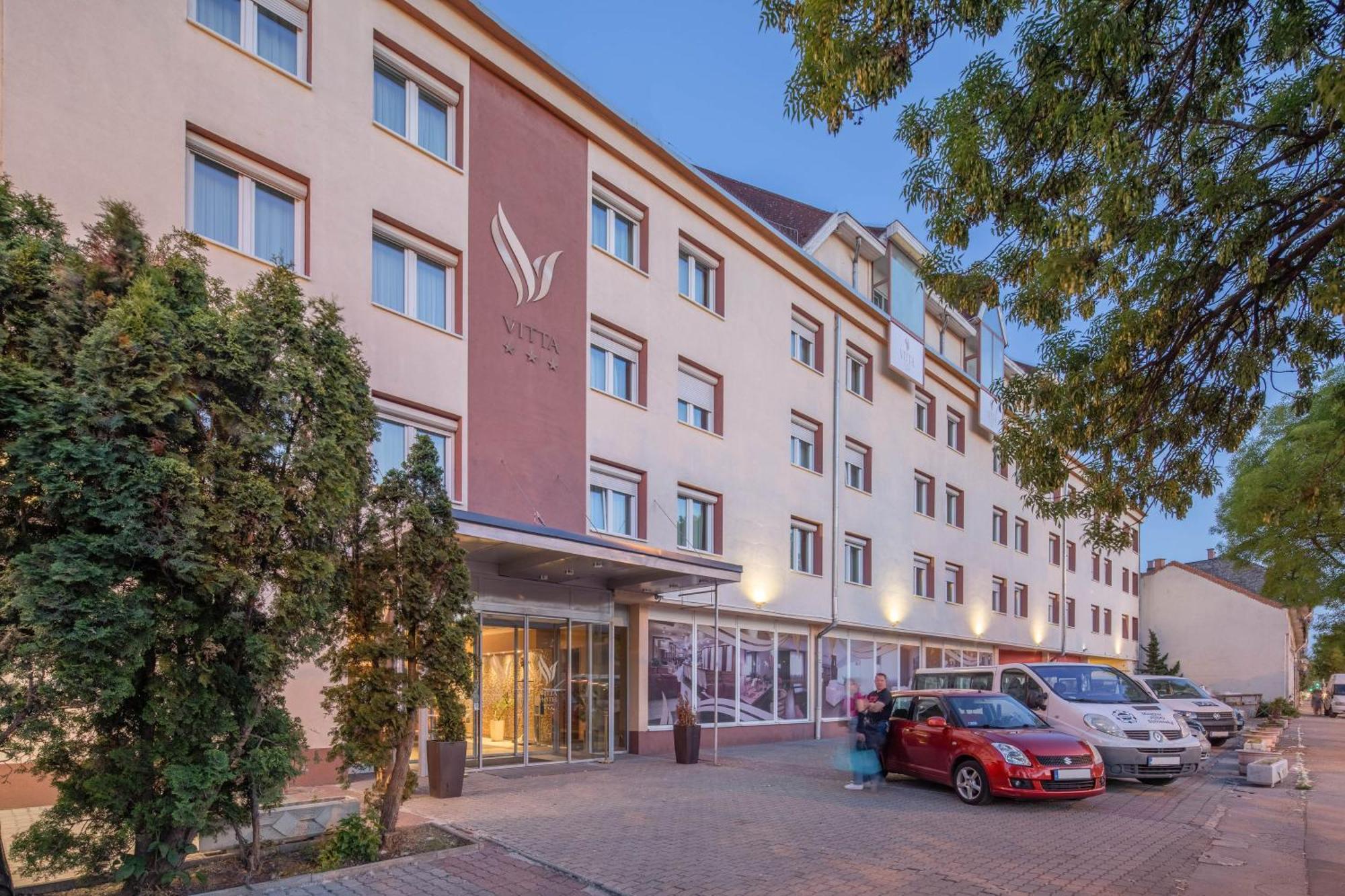 Vitta Hotel Superior Budapest Exteriör bild