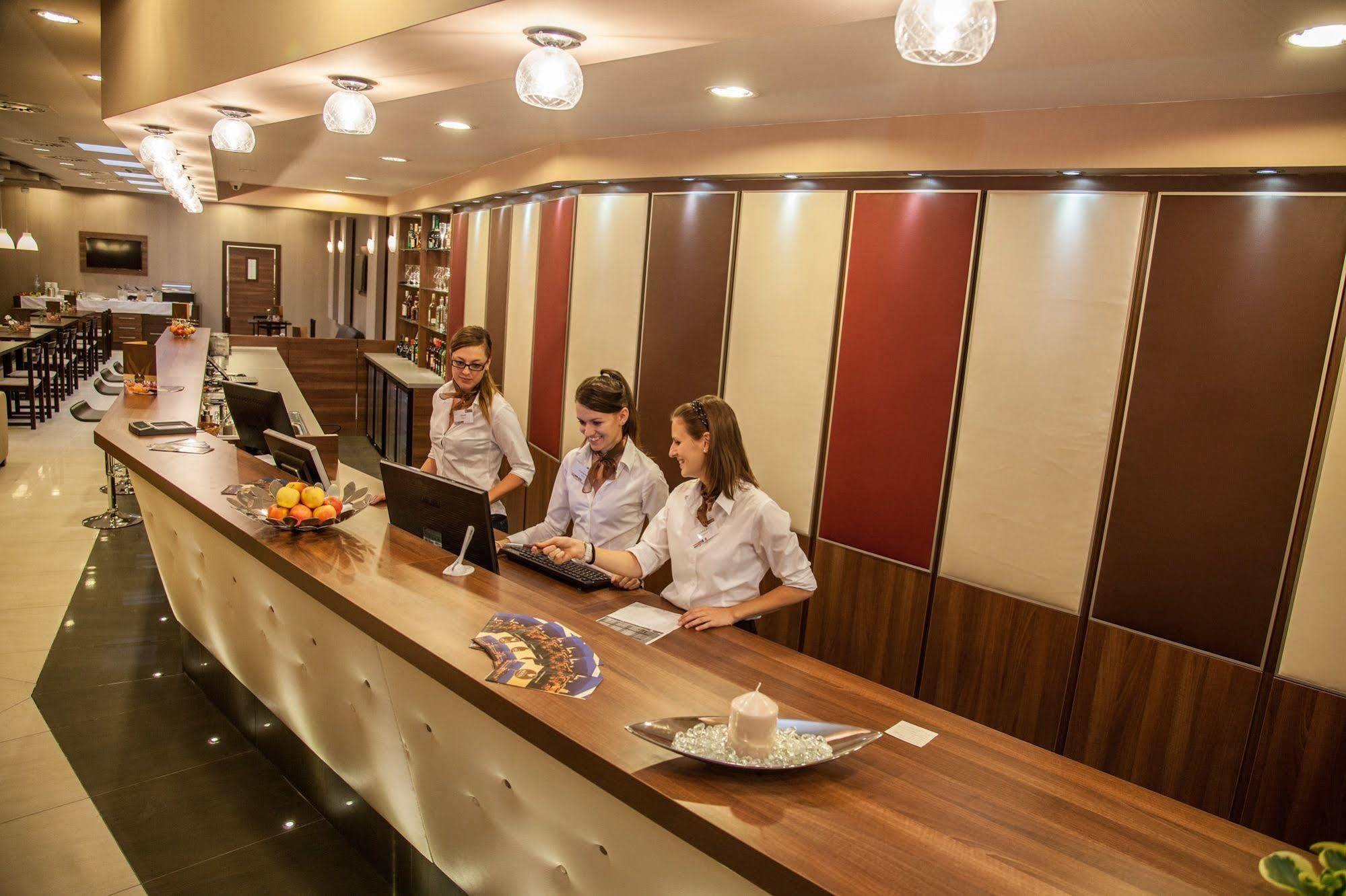 Vitta Hotel Superior Budapest Restaurang bild